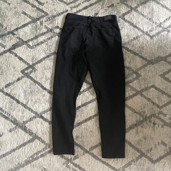 American Eagle Ripped Mom Jeans - Picture 2 of 3